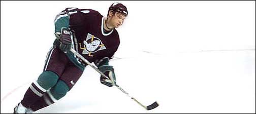 Jeff Friesen returns to San Jose