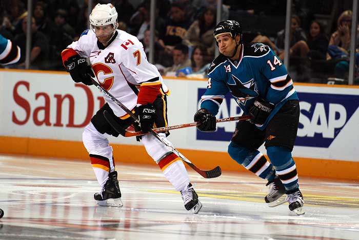 sharks_flames25