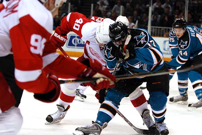 sharks_detroit1
