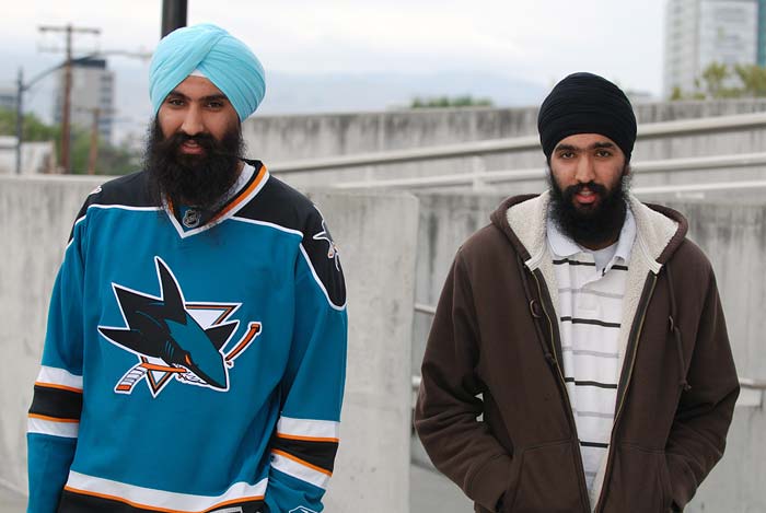 7sharks_flames_fans20