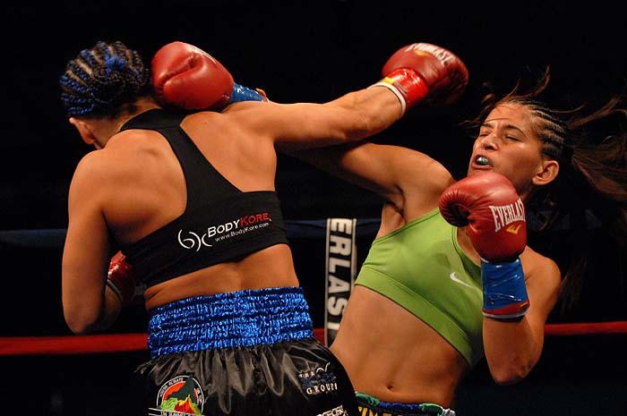 playboy_kickboxing05