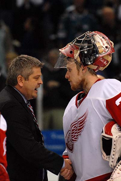 sharks_detroit5_19