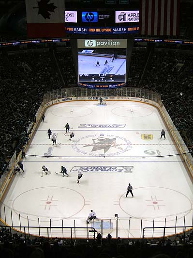 San Jose Sharks goaltender Evgeni Nabokov