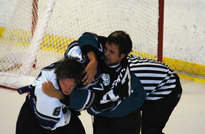 33897313.day1game2_6